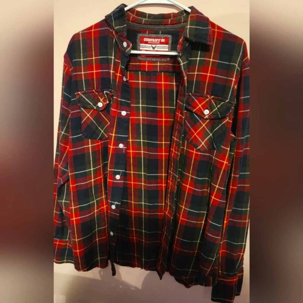 Thick flannel, great condition, size mens medium